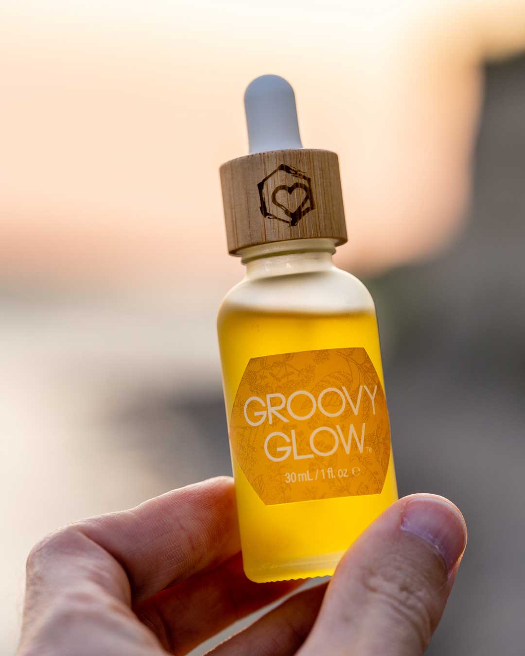 Groovy Glow™ Face Serum - Hipbees